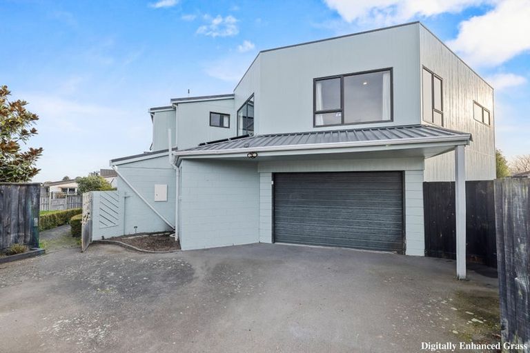 Photo of property in 11a Pinaster Place, Parklands, Christchurch, 8083