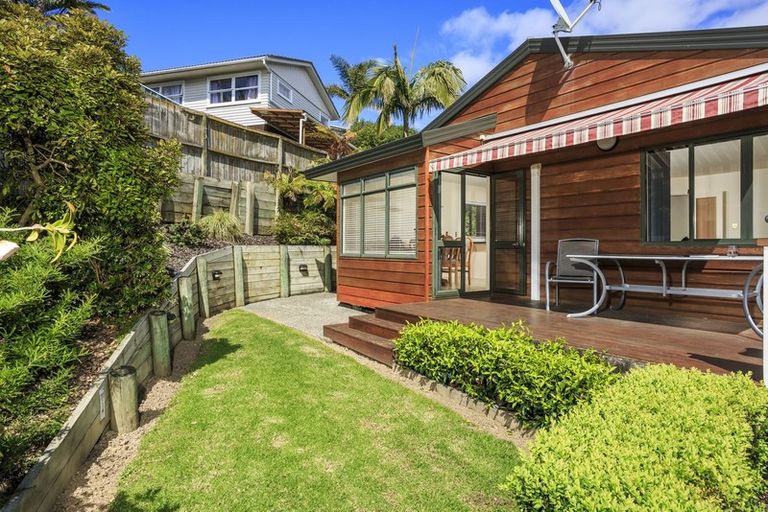Photo of property in 1/177 Carlisle Road, Northcross, Auckland, 0632
