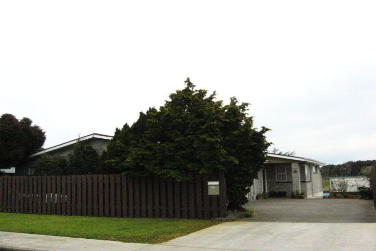 Photo of property in 84 Moana Street, Rosedale, Invercargill, 9810