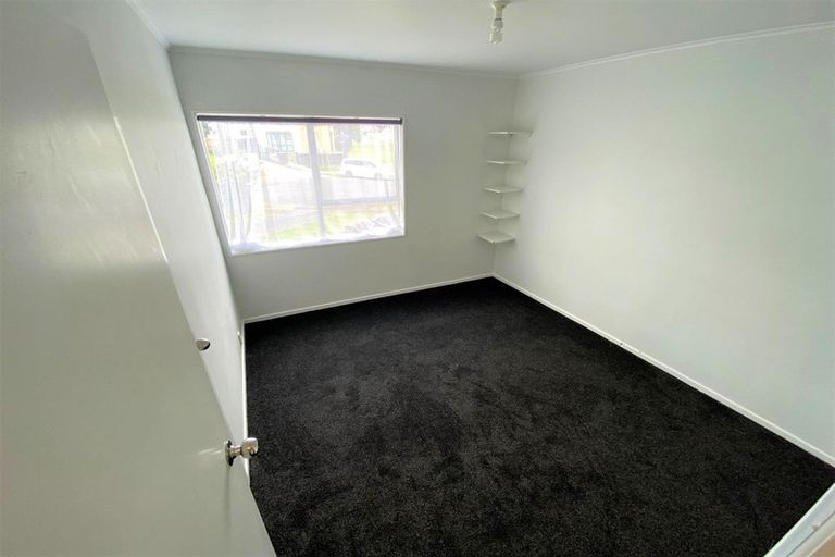 Photo of property in 6 Chisholm Place, Mangere East, Auckland, 2024