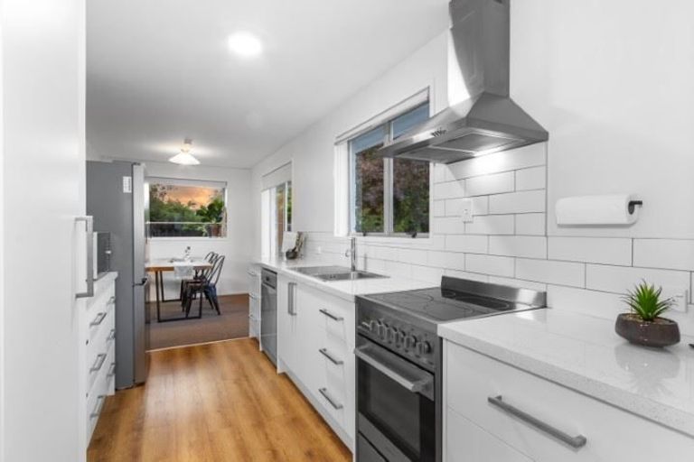 Photo of property in 65 Lakewood Drive, Burwood, Christchurch, 8083