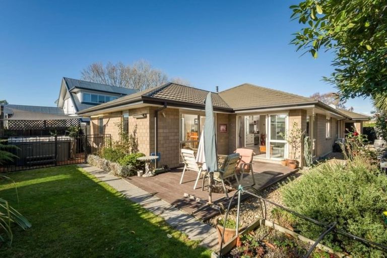 Photo of property in 121 Warrington Street, Mairehau, Christchurch, 8013