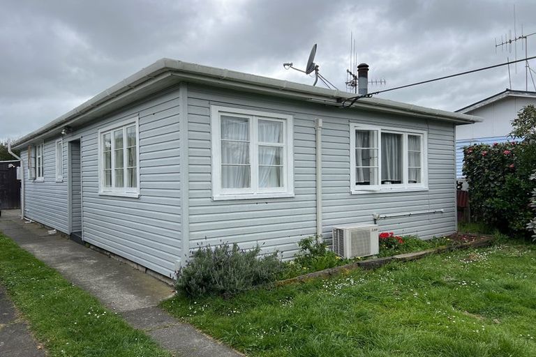 Photo of property in 21 Union Street, Foxton, 4814