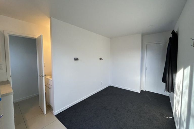 Photo of property in 73 Grafton Street, Waltham, Christchurch, 8011