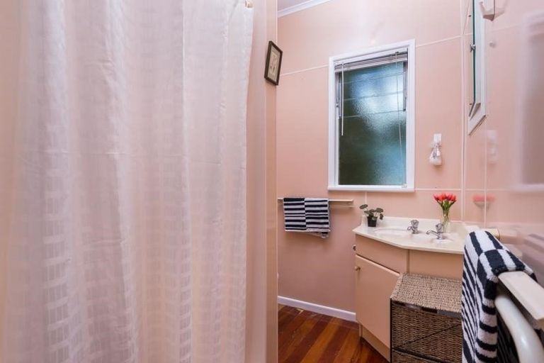 Photo of property in 53 Hillcrest Avenue, Hillcrest, Rotorua, 3015