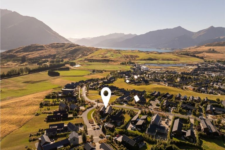 Photo of property in 47 Jacks Point Rise, Jacks Point, Queenstown, 9371