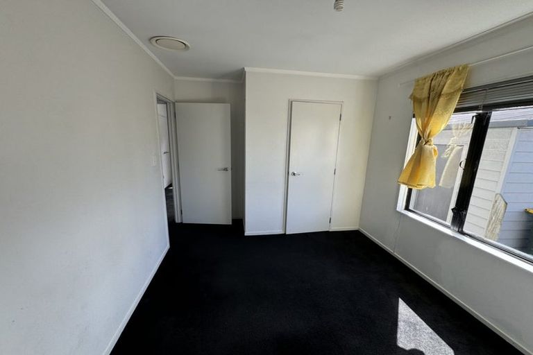Photo of property in 51 Hollyford Drive, Clover Park, Auckland, 2105