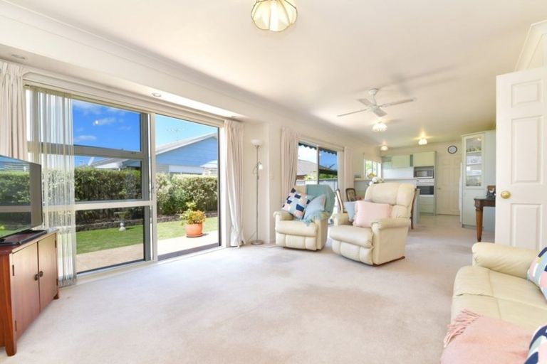 Photo of property in 139b Centreway Road, Orewa, 0931
