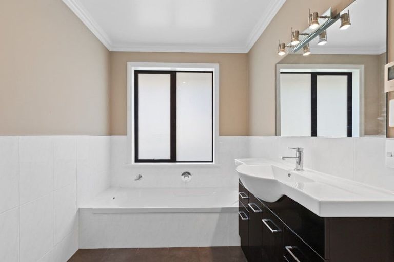 Photo of property in 10 Matariki View, Welcome Bay, Tauranga, 3112