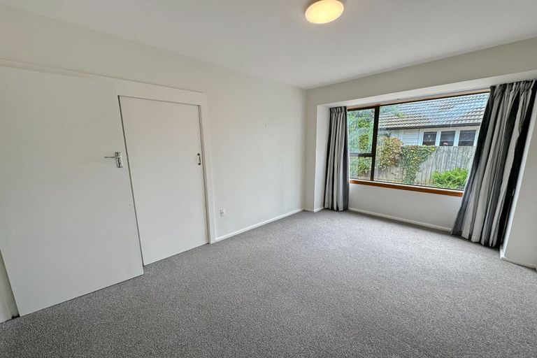 Photo of property in 16 Manor Place, Bryndwr, Christchurch, 8053