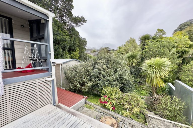 Photo of property in 1/50 Sale Street, Cockle Bay, Auckland, 2014