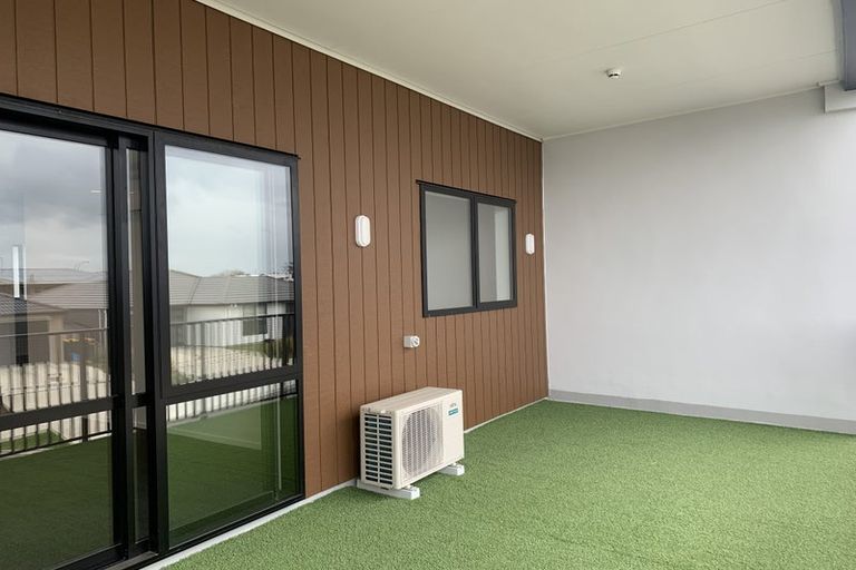 Photo of property in 4/65 Pragma Rise