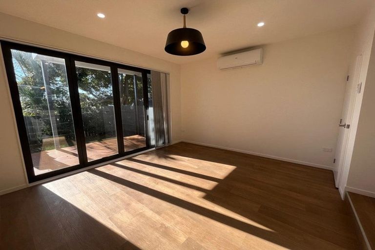 Photo of property in 3/32 Brandon Road, Glen Eden, Auckland, 0602