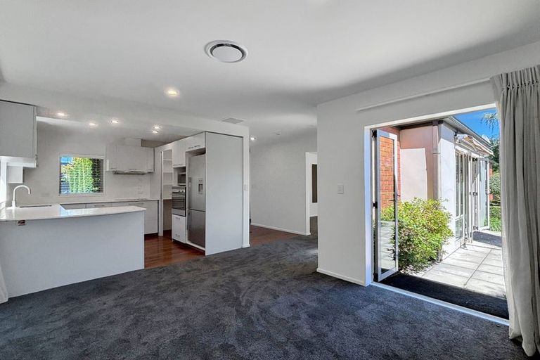 Photo of property in 1/11 Aikmans Road, Merivale, Christchurch, 8014