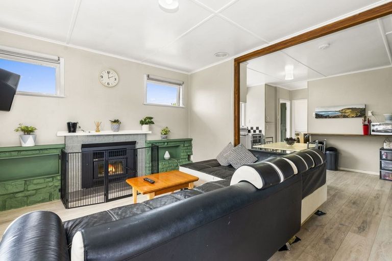 Photo of property in 15 Thomas Crescent, Western Heights, Rotorua, 3015