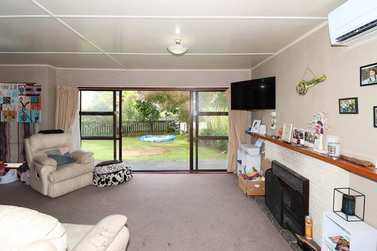 Photo of property in 4 Charles Street, Carterton, 5713