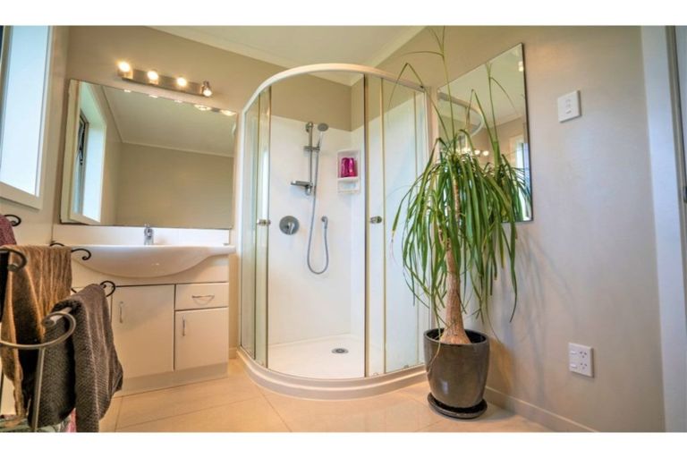 Photo of property in 69 Cargill Street, Waikiwi, Invercargill, 9810