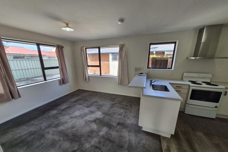 Photo of property in 1/8 Dilworth Street, Riccarton, Christchurch, 8011