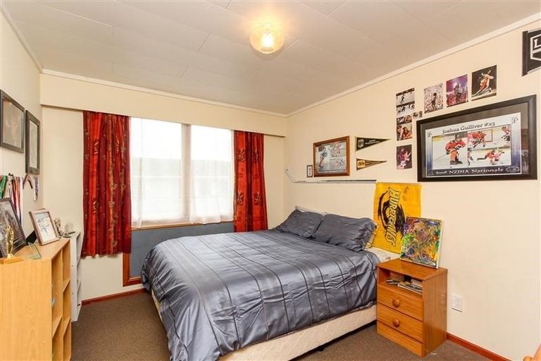 Photo of property in 49 Nevada Drive, Merrilands, New Plymouth, 4312