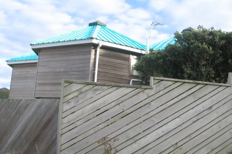 Photo of property in 29 Welland Place, Island Bay, Wellington, 6023