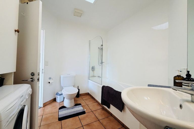 Photo of property in Hume House, 33/152 The Terrace, Wellington Central, Wellington, 6011