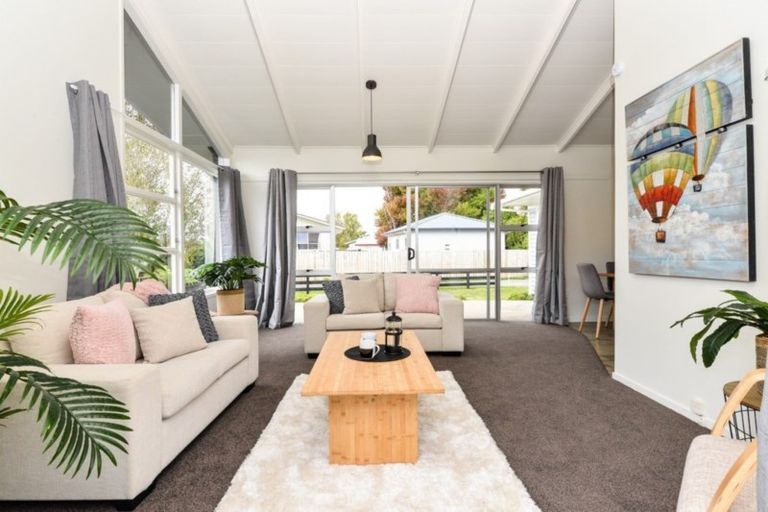 Photo of property in 11 Marion Place, Deanwell, Hamilton, 3206