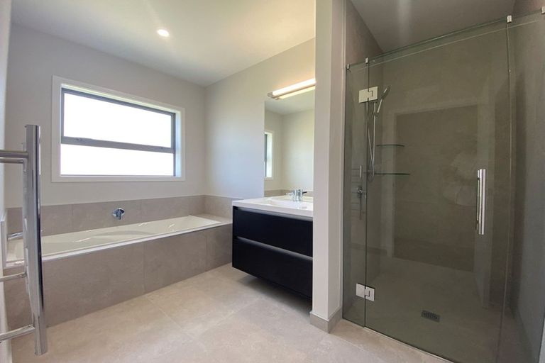 Photo of property in 14 Monowai Street, Poraiti, Napier, 4112
