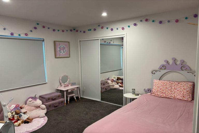 Photo of property in 14a Clipper Place, Shelly Park, Auckland, 2014