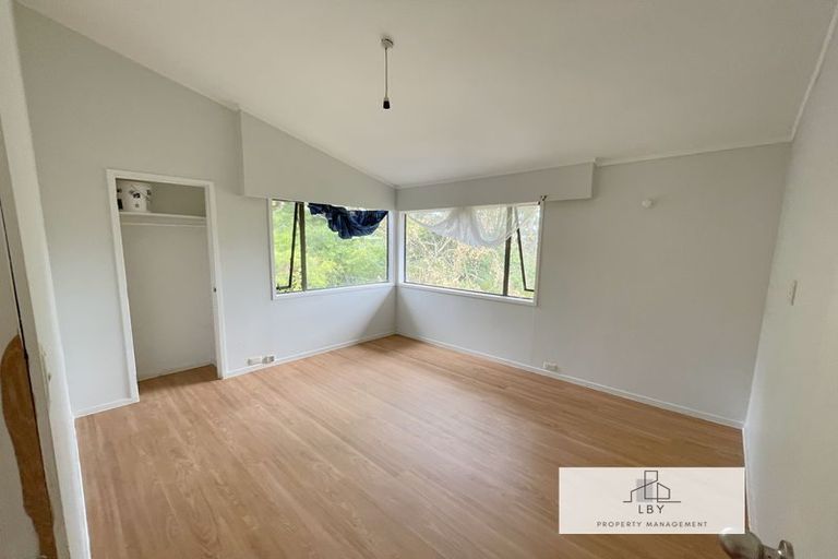 Photo of property in 112 Point View Drive, East Tamaki Heights, Auckland, 2016