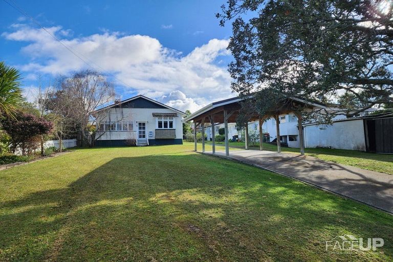 Photo of property in 56 Ngataringa Road, Devonport, Auckland, 0624