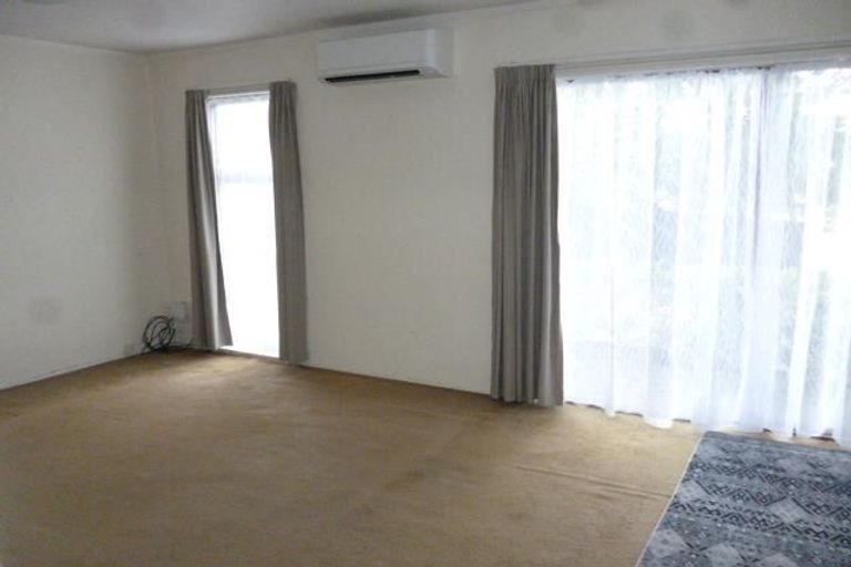 Photo of property in 2/18 Pegler Drive, Howick, Auckland, 2014