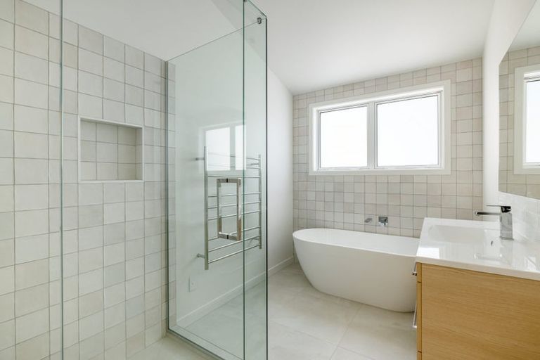 Photo of property in 320b Oceanbeach Road, Mount Maunganui, 3116