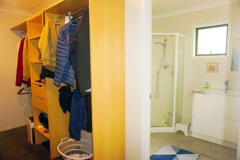 Photo of property in 49b Rua Road, Glen Eden, Auckland, 0602