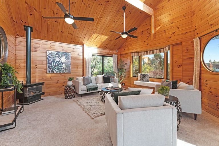 Photo of property in 23 Barrett Drive, Waikanae Beach, Waikanae, 5036