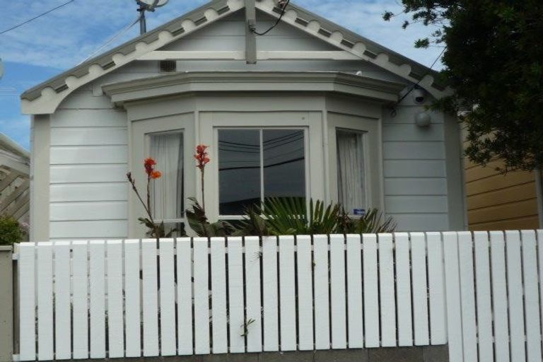 Photo of property in 19 Douglas Street, Mount Cook, Wellington, 6021