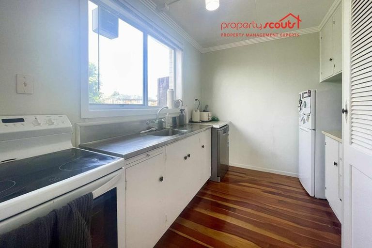 Photo of property in 16 Mangorei Road, Strandon, New Plymouth, 4312
