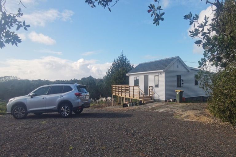 Photo of property in 1201 East Coast Road, Redvale, Albany, 0794