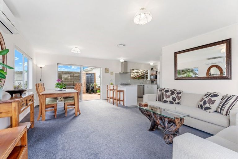 Photo of property in 2 Brigitte View, Snells Beach, 0920