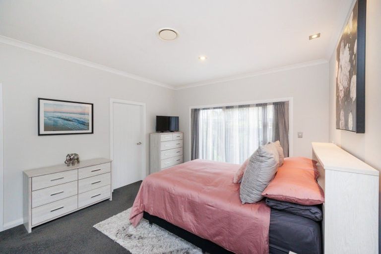 Photo of property in 24a Ihaka Street, Hokowhitu, Palmerston North, 4410