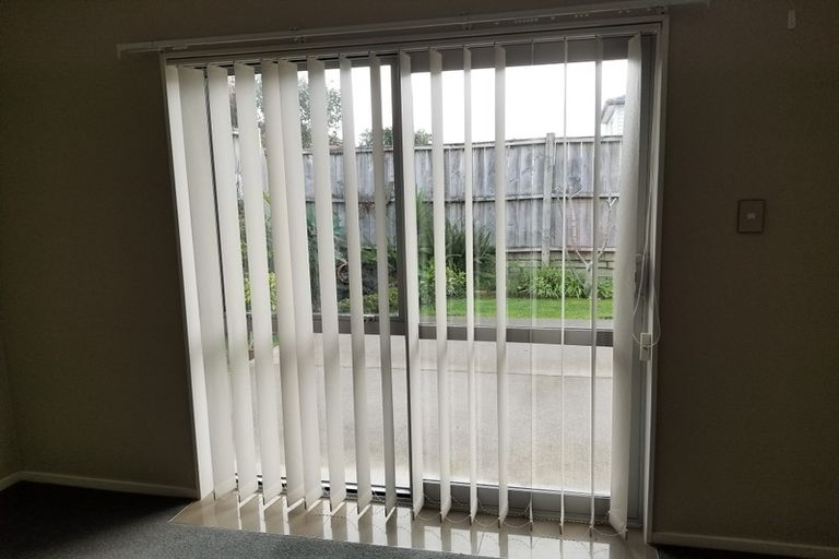 Photo of property in 23 Kerrykeel Drive, Flat Bush, Auckland, 2019