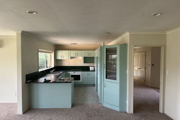 Photo of property in 6 Nakhle Place, Manurewa, Auckland, 2105