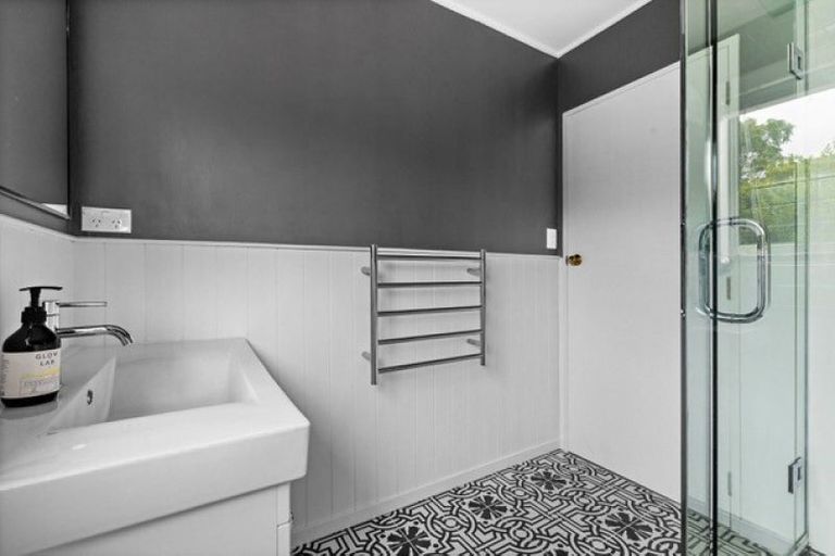 Photo of property in 12 Chestnut Court, Havelock North, 4130