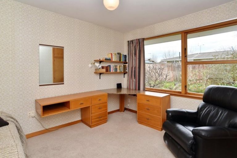 Photo of property in 26a Guinness Crescent, Ilam, Christchurch, 8041