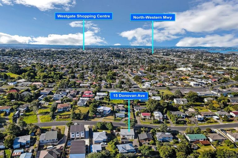 Photo of property in 15 Donovan Avenue, Massey, Auckland, 0614