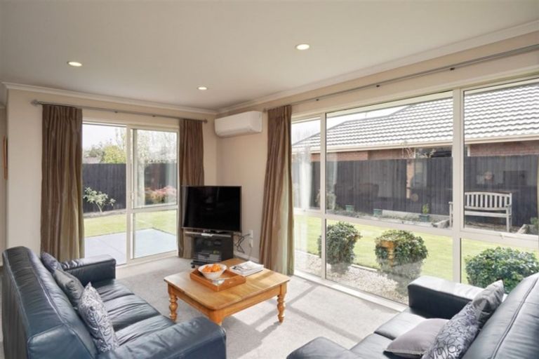 Photo of property in 32 Glencullen Drive, Casebrook, Christchurch, 8051