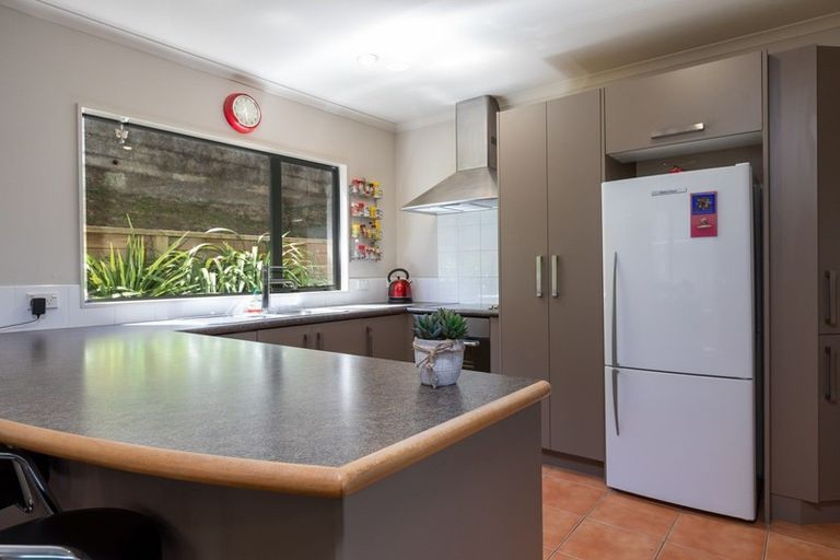 Photo of property in 3c Duncan Street, Tawa, Wellington, 5028