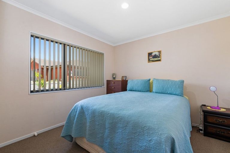 Photo of property in 10 Owhatiura Drive, Lynmore, Rotorua, 3010