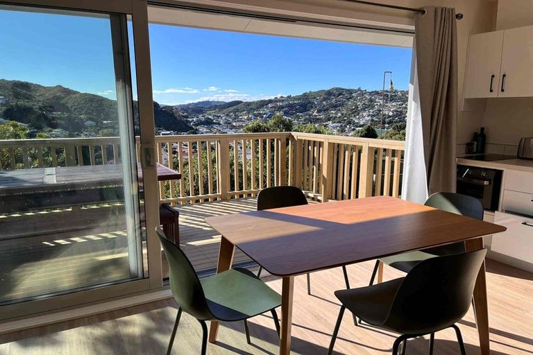 Photo of property in 39 Milne Terrace, Island Bay, Wellington, 6023