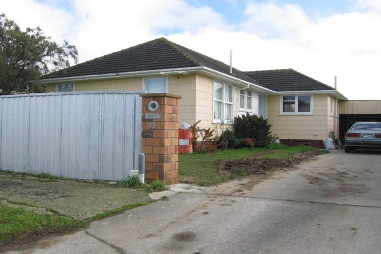 Photo of property in 15 Bristol Crescent, Roslyn, Palmerston North, 4414