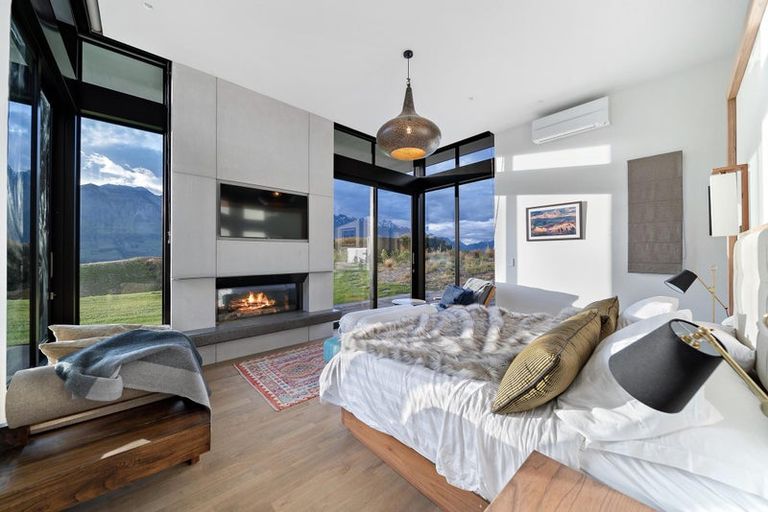 Photo of property in Wyuna, 5 River Valley View, Glenorchy, 9372